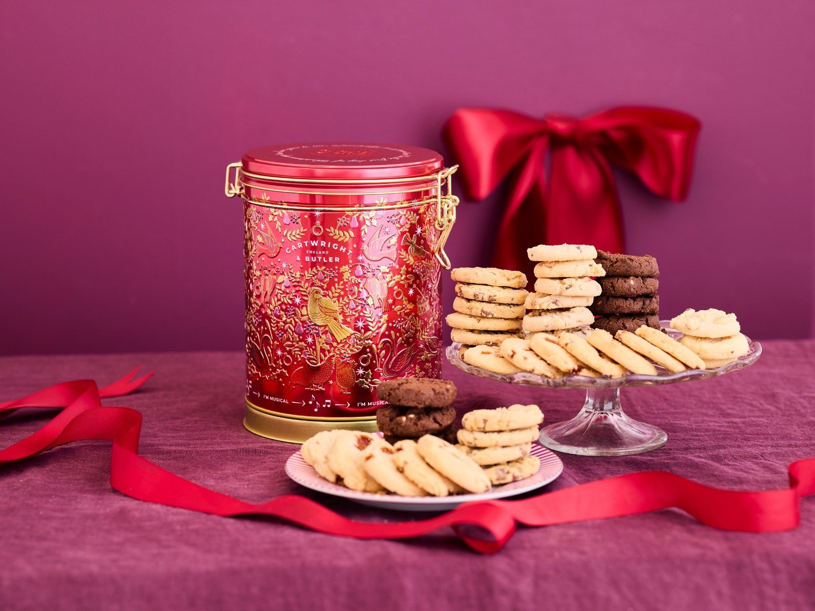 12 Days of Christmas Musical Biscuit Barrel Selection Tin 400g, Red